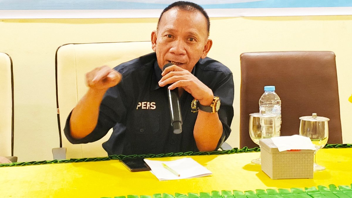 Ketua-PWI-Sulut-Voucke-Lontaan